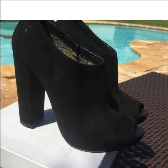 CoSTUME NATIONAL peep toe suede chunkie bottie - Picture 5 of 7